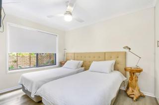 Paradise Villas- Villa 1 - Gold Coast - 3