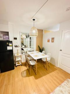 Raven's Nest Cozy Condo with Netflix Wi-fi in Imus - Imus - 9
