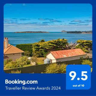 Amazing Ocean Views At This Exclusive 4 BR Holiday Home - 9