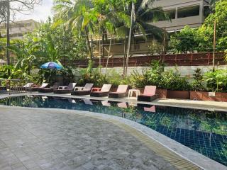 Patong Central Residence and Apartment - Patong - 4