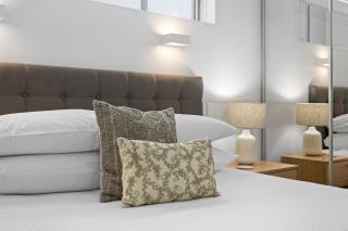 Chic 2-Bed Apartment & 5 minutes walk to QPAC - Brisbane - 2