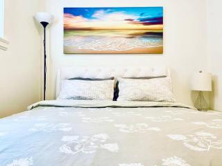 Cozy 2BR Near Metrotown & Burnaby Hospital - 8