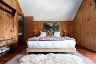 Rustic Barn by the Bay - 6