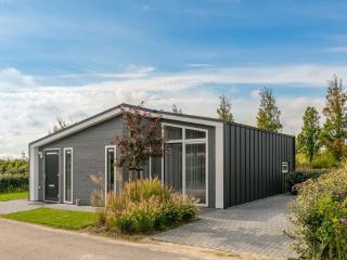 Holiday Home in Zeeland with Streamside Terrace - Wemeldinge - 4