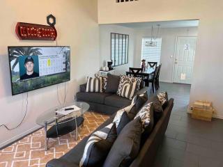 Calming Upper Valley Residence - 0