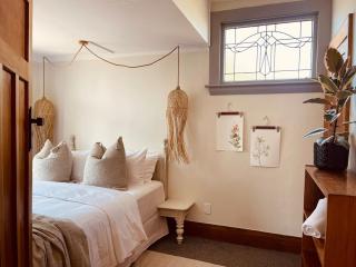 Revell St Beach Bungalow - 3