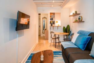 Amazing studio on the most prestigious street - París - 6