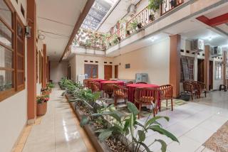 RedDoorz Syariah near Alun Alun Sumedang - 4