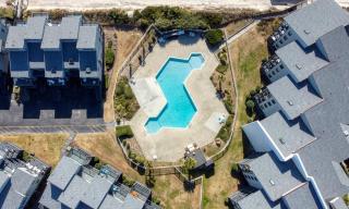 Sun Catcher Oceanfront Pool Balcony - North Topsail Beach - 3