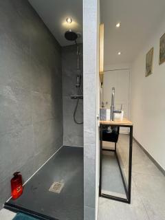 LOVE ROOM JUNGLE - LES PETITS PLAISIRS - Angers - 1