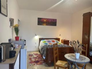 Chambre équipée Plain-Pied - 2 pers avec sdb wc privé - Hargeville - 2