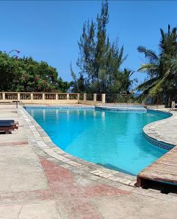 Marijani Sea Views Beach Front Apartment - Mombasa - 1