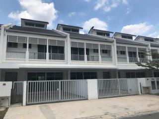 Rimbayu Homestay 12 - Quayside Mall - Kota Kemuning - 9