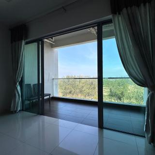 WiStay - NEW COZY 3 BEDROOM APARTMENT AT IMAGO The LOFT B "Seaview and Golf course view" - Kota Kinabalu - 2