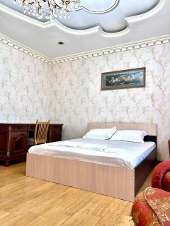 390 Шикарный вид на БАЙТЕРЕК в очень теплой квартире с 2 большими кроватями и отличными матрацами для 1-4 гостей - 4