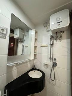 Modern look & Fully furnished Studio Skyhouse BSD - 5