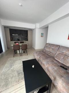 Sunrise Bel Air Apartments 2 - 8