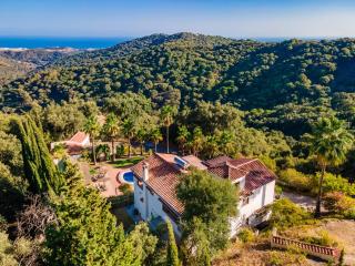 Luxury country house with pool and breathtaking views - Casares - 5