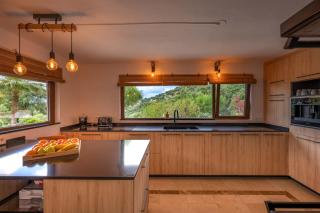 Luxury country house with pool and breathtaking views - Casares - 2