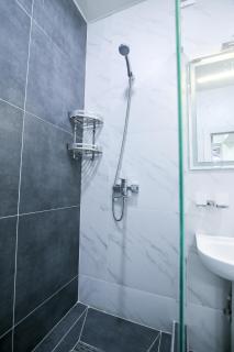 Cozy Two-Storey House - 6