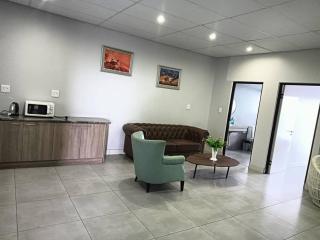 City Centre Hotel - Walvisbaai - 5