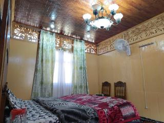 Houseboat New Jahangir And Morning Car - Srinagar - 2