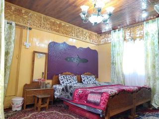 Houseboat New Jahangir And Morning Car - Srinagar - 7