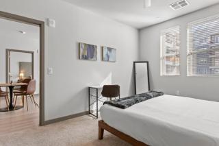 Cozysuites PHX RORO Gym Pool Pets Parking #12 - Phoenix - 1