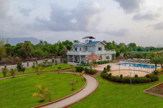 Ekostay Gold Palm Estate I Cricket Turf I Rain Dance I 2 Acre Property - 8