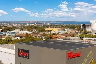 Sky-view 2B2B1G in Hurstville -1 min to Westfield - Sydney - 3