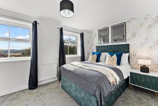 Stylish 4 bed - Parking - Sleeps 14 - Bristol - 8