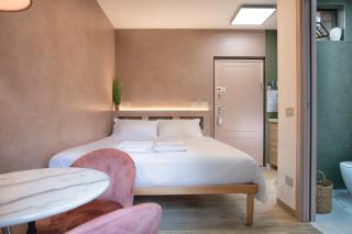 Pink Flamingo Balcony Studio by Central Station - Milan - 6