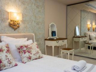 Paradise Center Premium Suite 1 - Sofia - 2