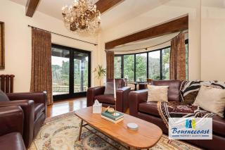 CHINE MANOR by BOURNECOAST - A Beachfront Holiday Home with a Sea View, Garden and Parking - HB9555 - 6