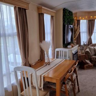 Sunshine Atlas Glamping Retreat - Jaywick Sands - 7