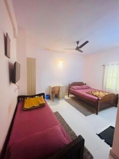 Prakruti Home stay - 8