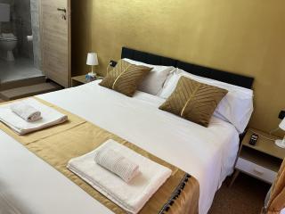 Genova Gold Rooms - 5