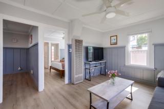 Ocean Beach Cottage - 3