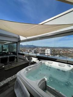 Switzerland Suite im 12. Stock - Thun - 3