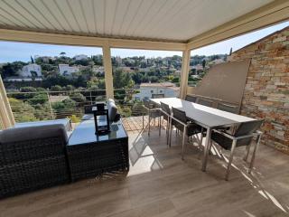 Villa rénovée avec piscine, clim, proche plages et commerces, 6 pers., Les Issambres - FR-1-768-67 - 8