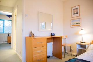 Reeve House - 2-Bed - FREE Parking & Wi-Fi - Kenilworth - 1
