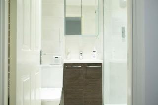 Reeve House - 2-Bed - FREE Parking & Wi-Fi - 3