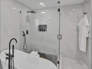Modern 4 Bedroom -Kosher - Heated Pool - Game Room - Hollywood - 2