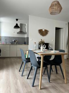 La terrasse : Appartement chic 2 chambres au coeur de Pau - Pau - 8