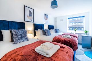 InSpires House Contractors, families, Wifi, Free Parking Town Centre - Hemel Hempstead - 1