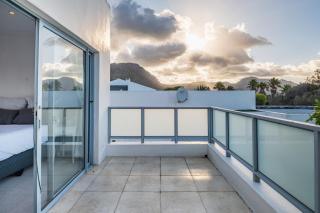 Near Beach Pool Mountain Views On Canal - Kaapstad - 7
