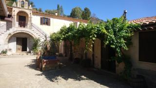 Linati's Apartments - 3