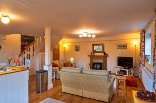Finest Retreats - Lower School Cottages - Minehead - 1