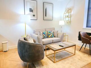 Pass the Keys Renovated Flat With King Bed In The Heart Of Manc - Manchester - 9