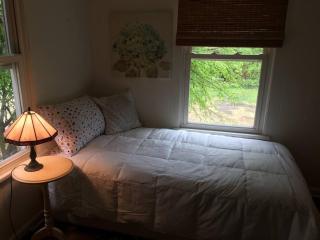 Idyllic New England Cottage - Wilton - 3
